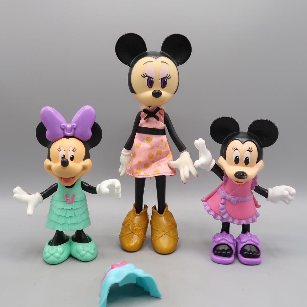 Jakks Pacific Disney Minnie Mouse Poseable Doll & Snap on Clothes Toy Lot